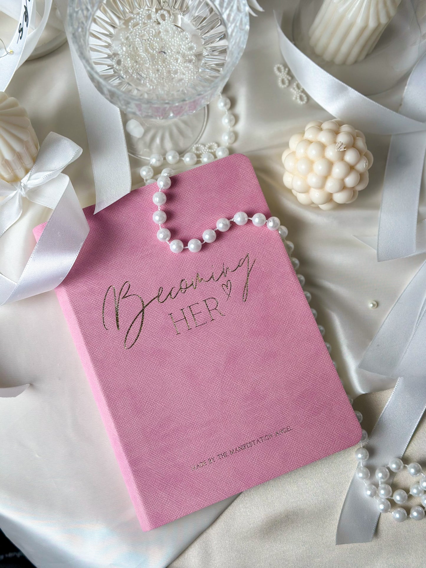 Women GODDESS 🪽 COMBO- 2 notebooks + pen + Rose Quartz crystal (Worth 36.60 eur)