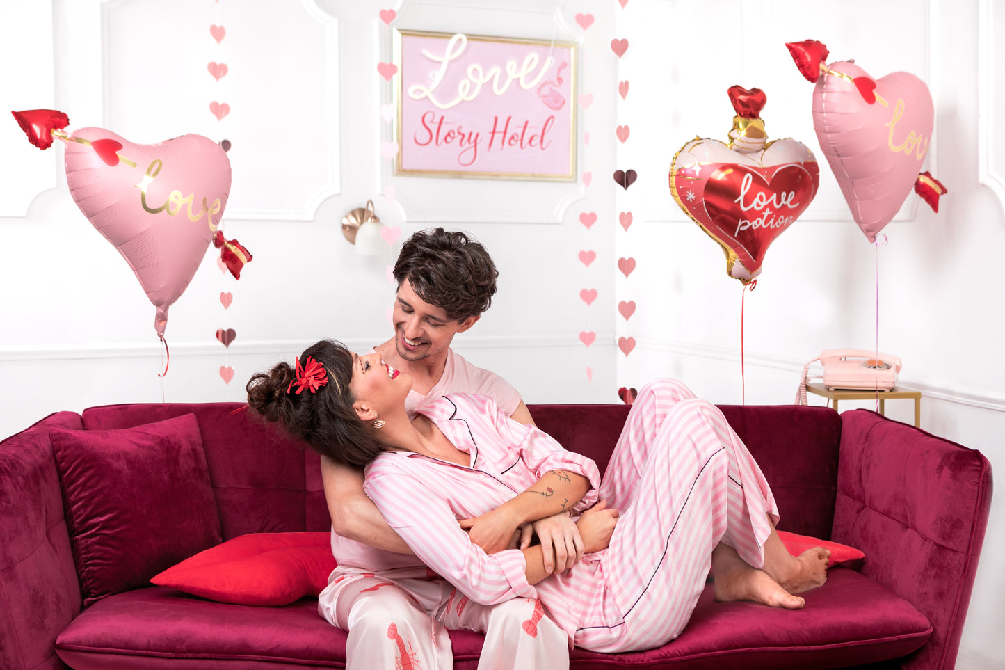 Folijas balons “Sirds ar amora bultu”, 76 × 55 cm, krāsu miks