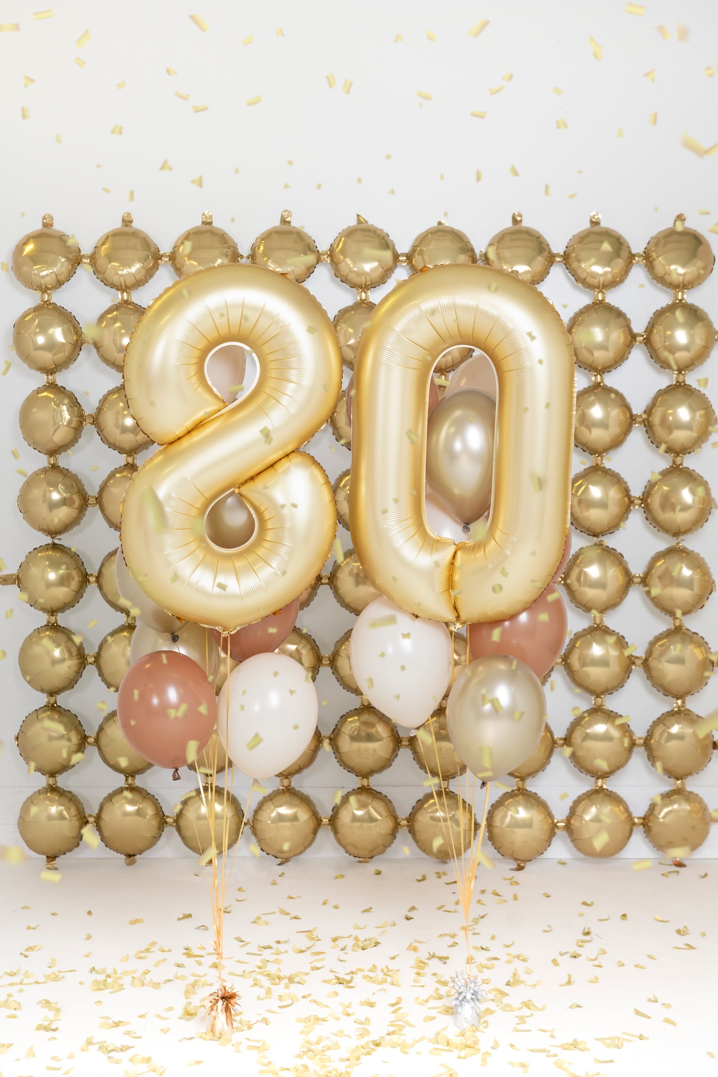 Matēts folija balons ar ciparu “0” 86cm, zelta