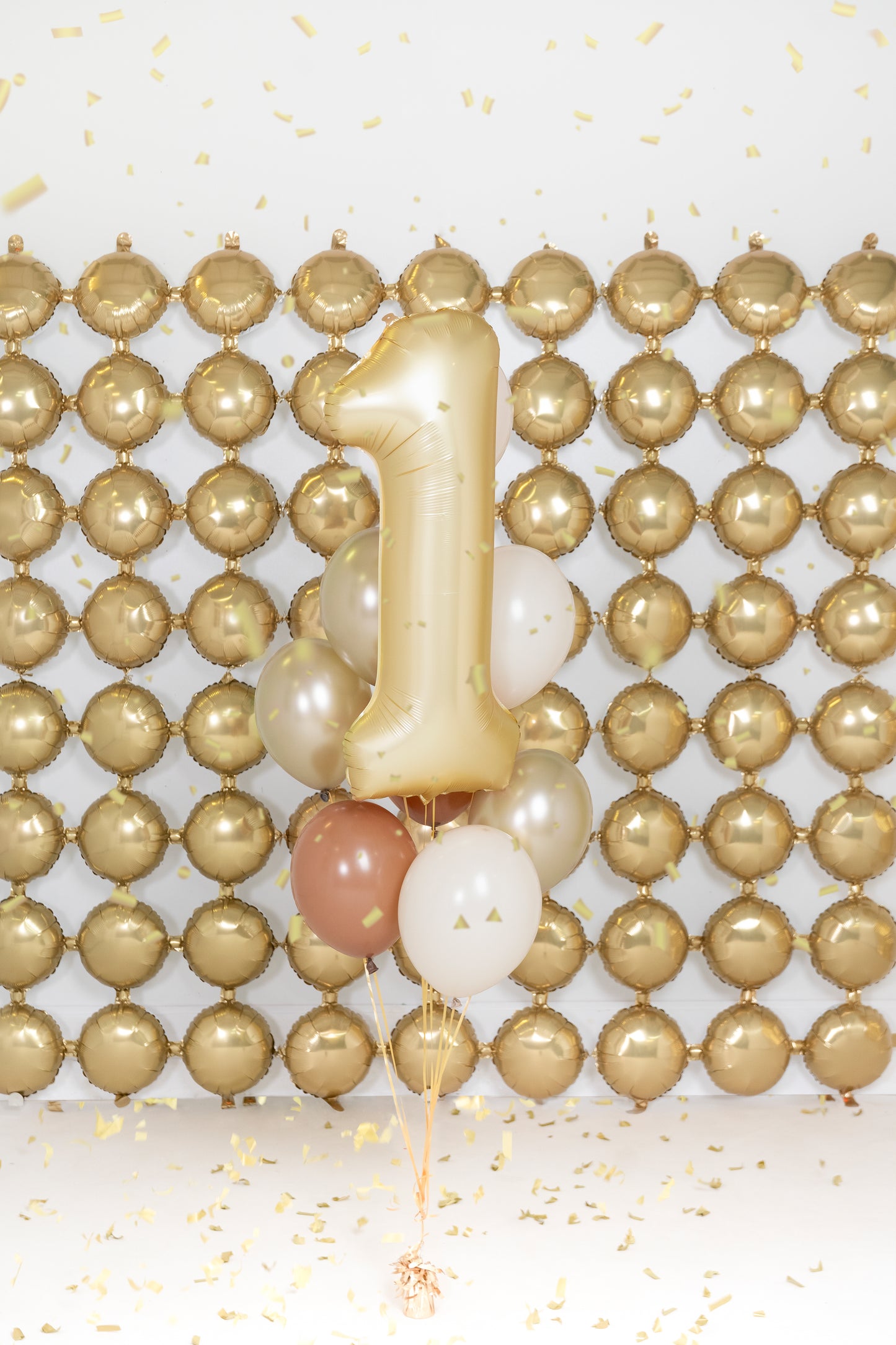 Matēts folija balons ar ciparu “1” 86cm, zelta