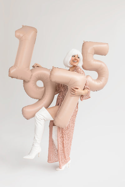 Matēts folija balons ar ciparu "3" 72cm, tumši bēšs