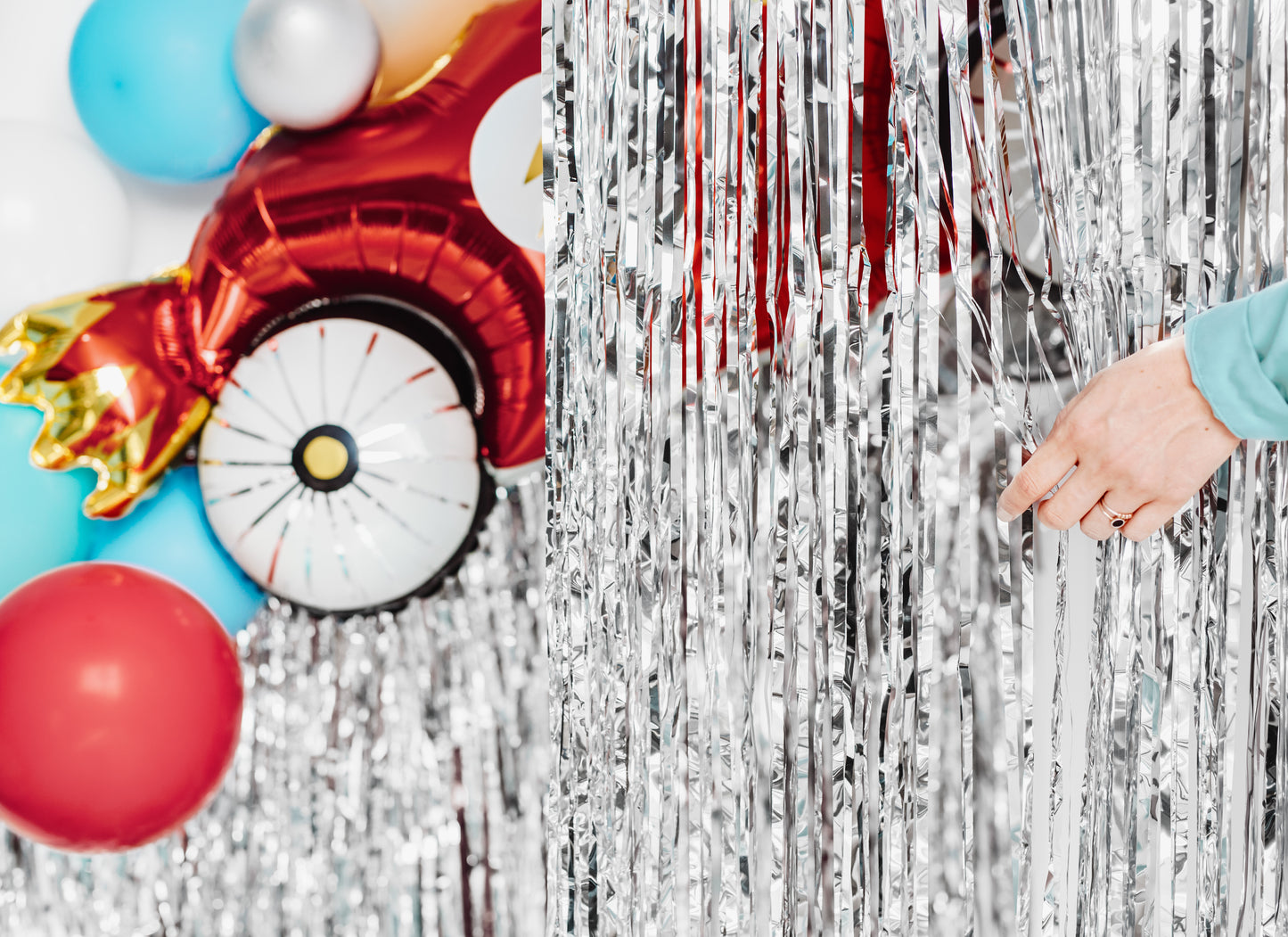 Folijas balons “mašīna”, 92 × 45 cm, krāsu miks