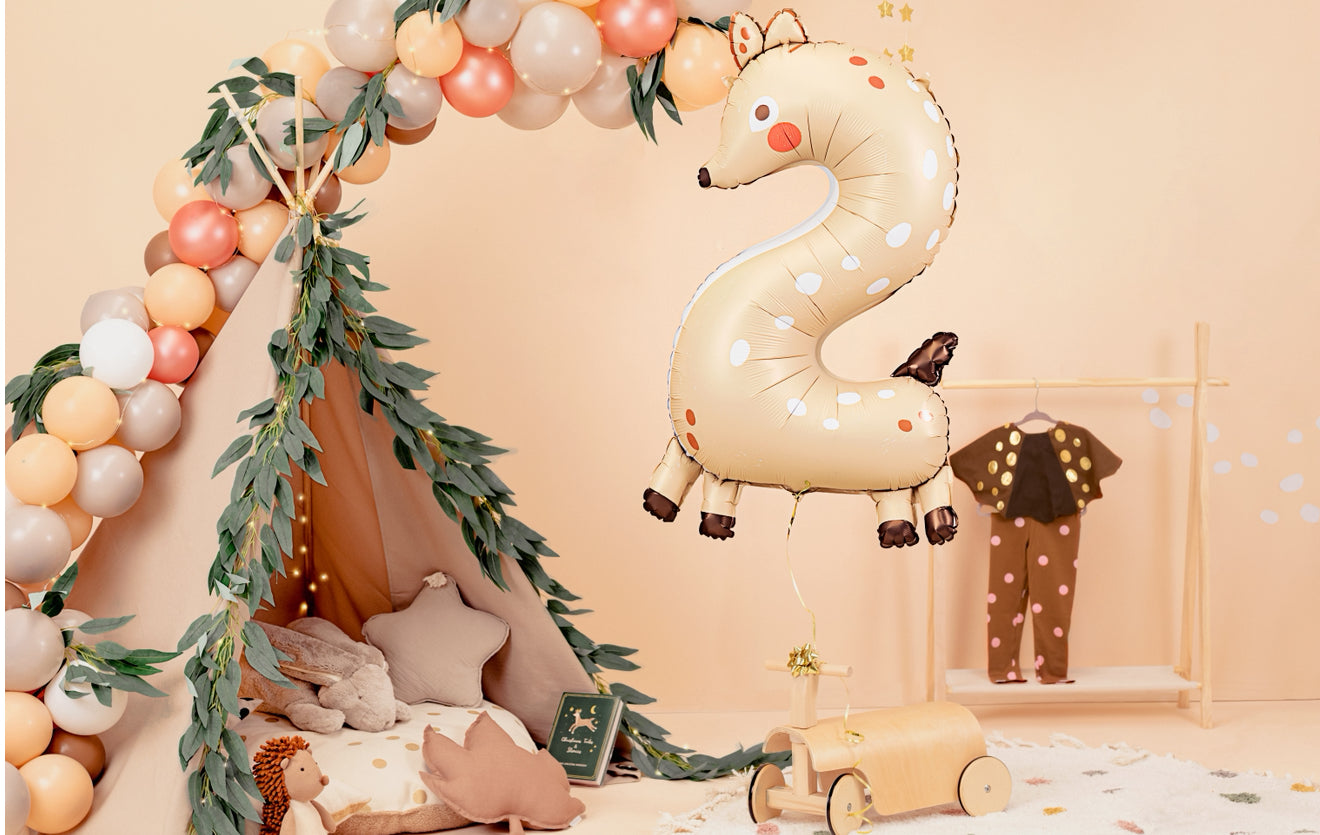 Folija balons ar ciparu 2 – Briedis, 50 × 88 cm, krāsu miksā