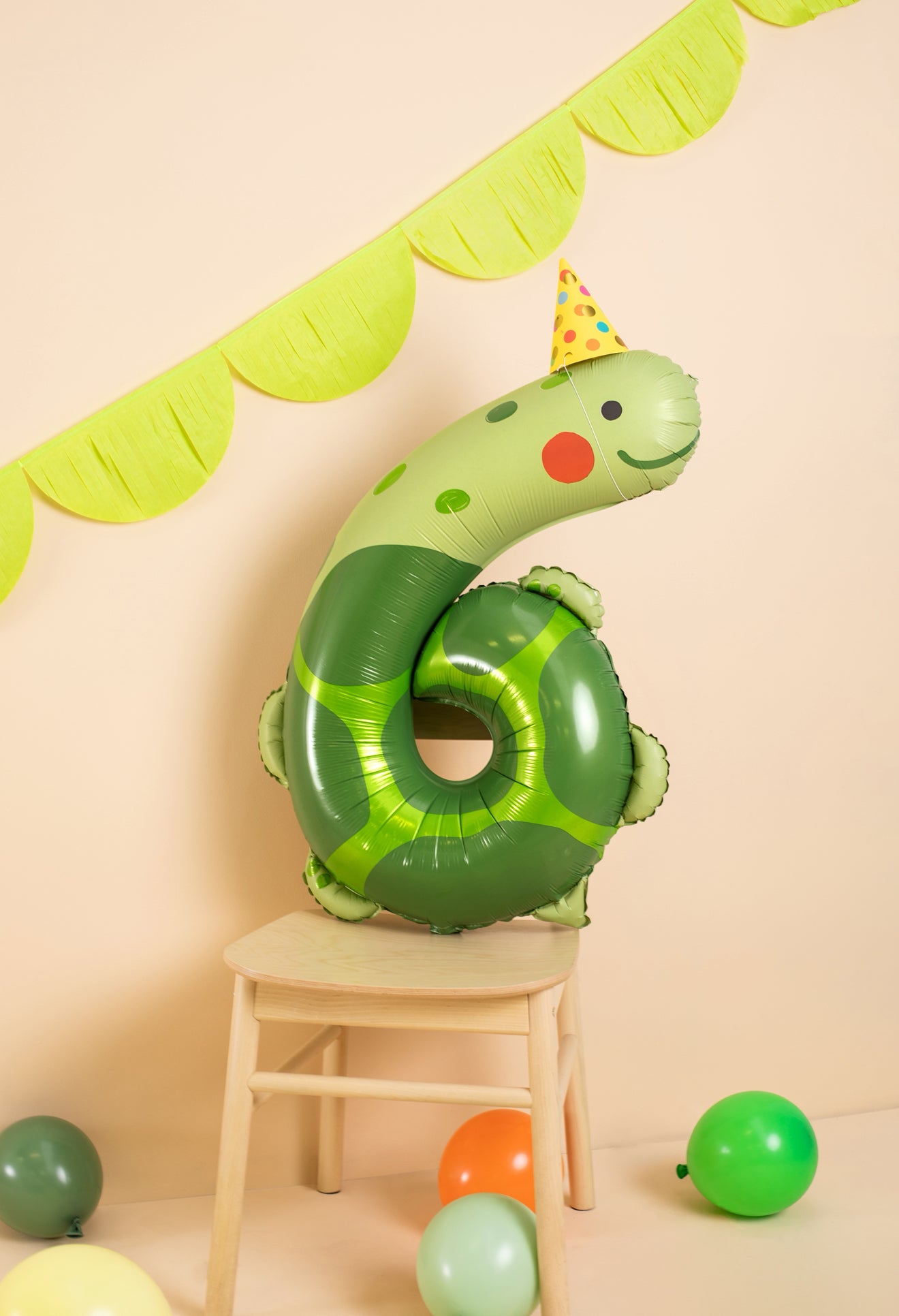 Folija balons ar ciparu 6 - Bruņurupucis, 57 × 86 cm, krāsu miksā