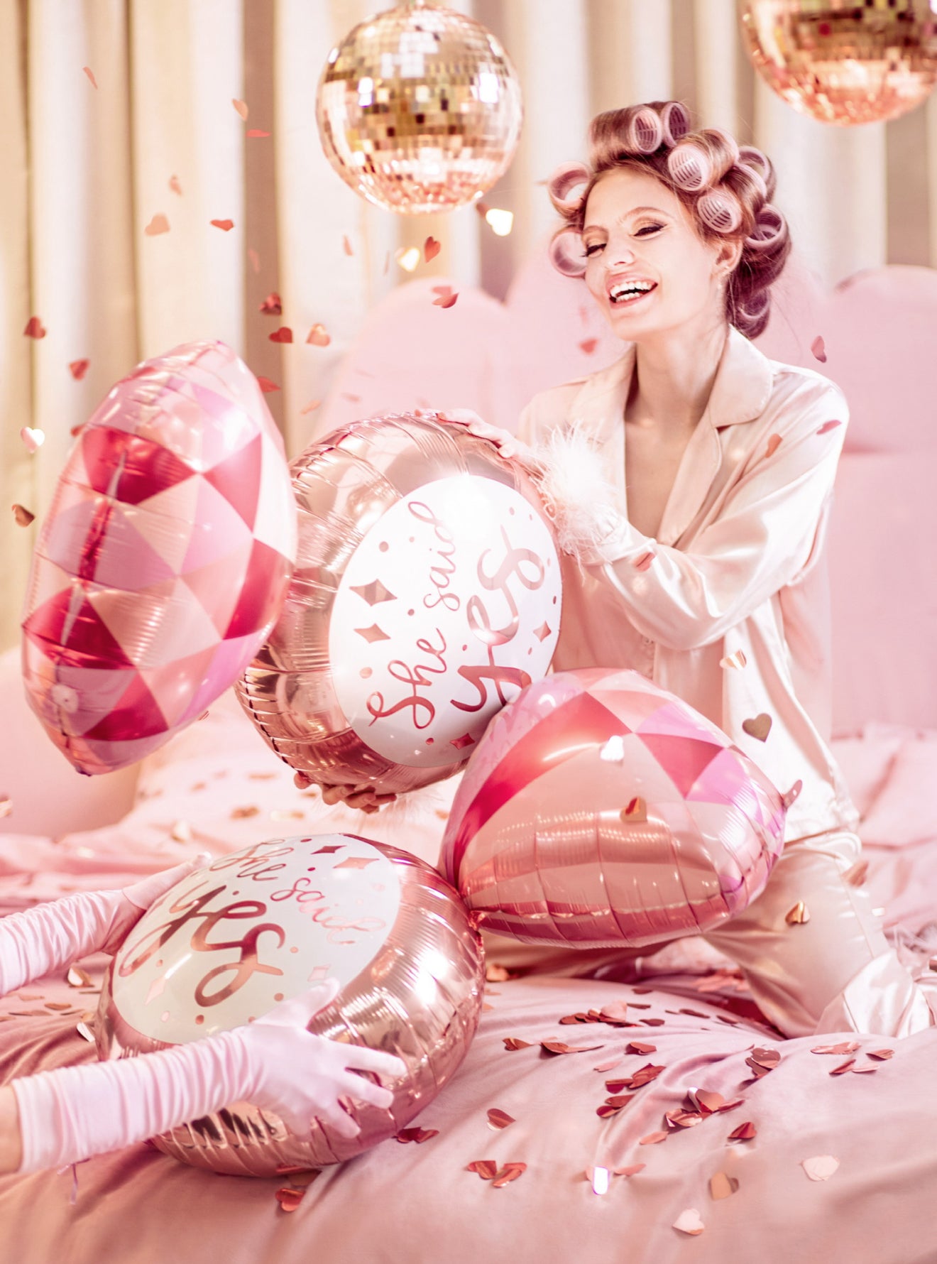 Folijas balons “Gredzena formā”, 41 × 72 cm, krāsu miks