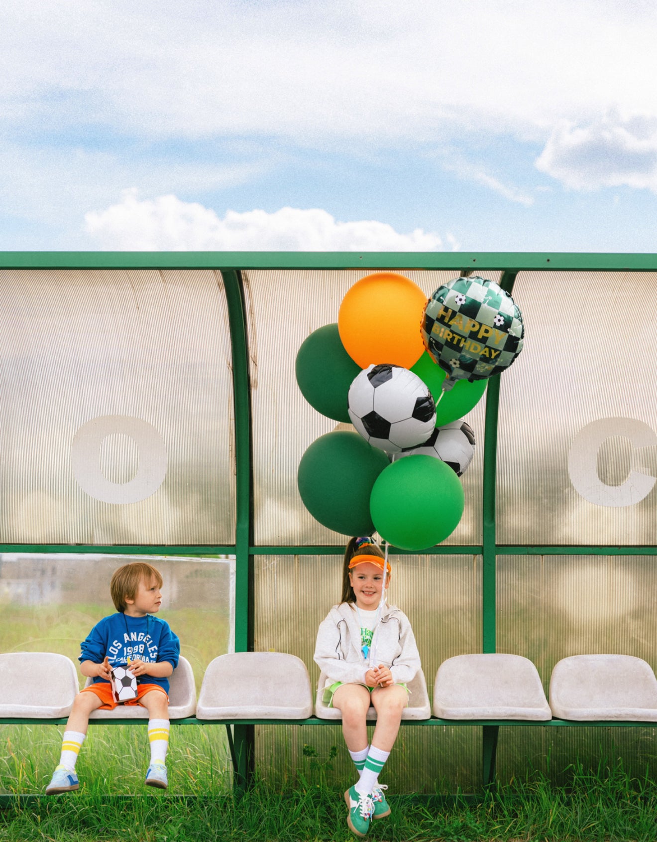 Folijas balons futbola bumbas formā, 35 x 35 cm, krāsu miks