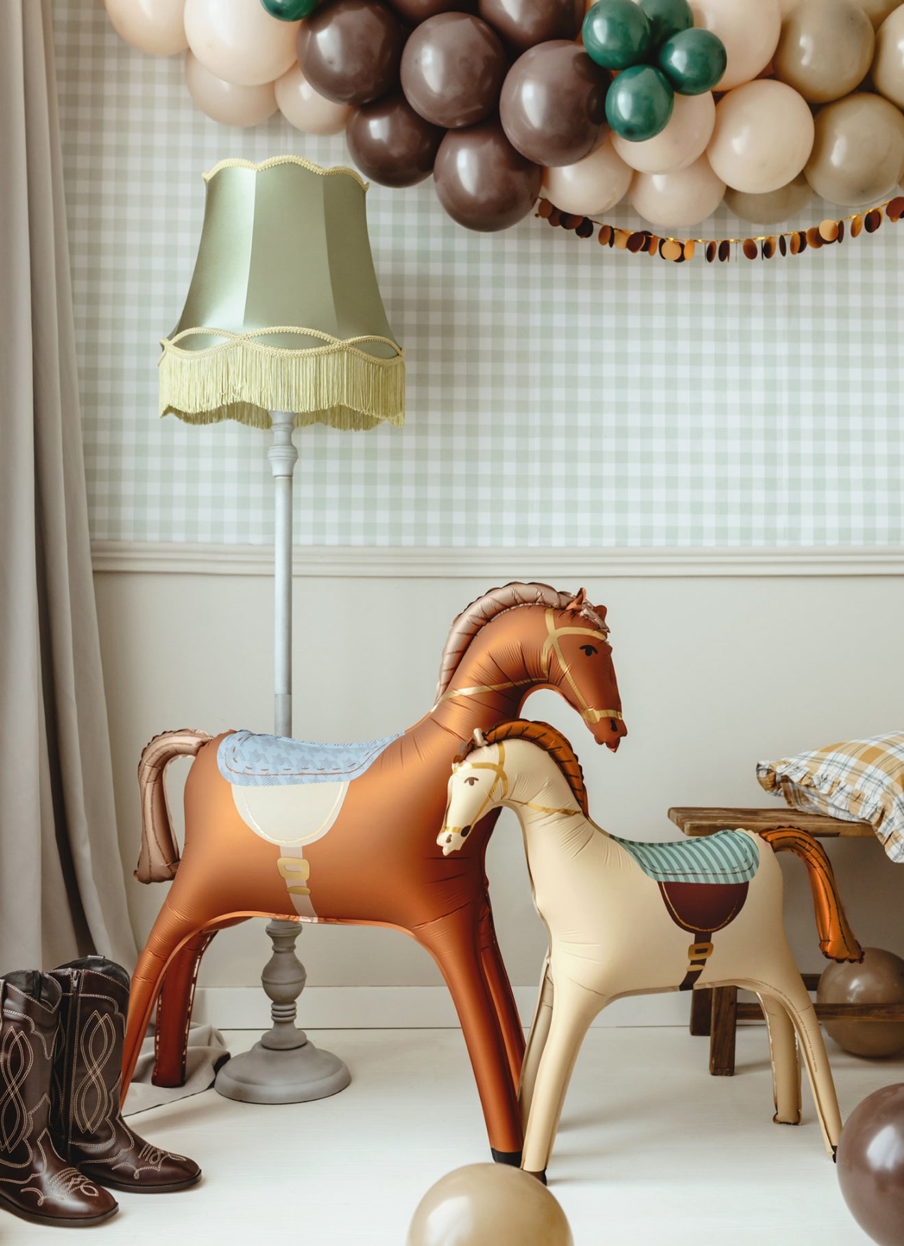 Stāvošs folijas balons “Zirgs”, 112 × 97 cm, krāsu miks