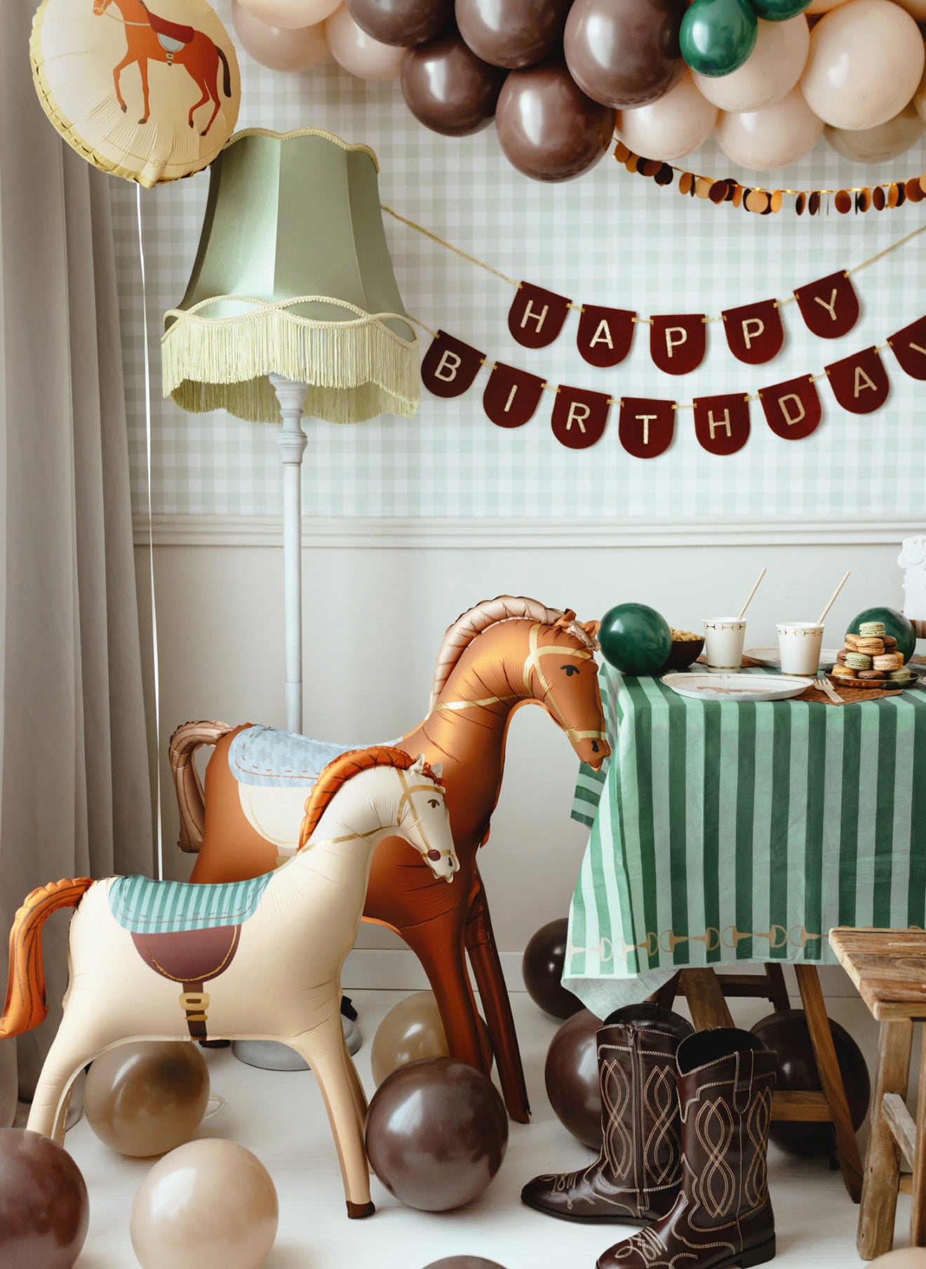 Stāvošs folijas balons “Zirgs”, 112 × 97 cm, krāsu miks